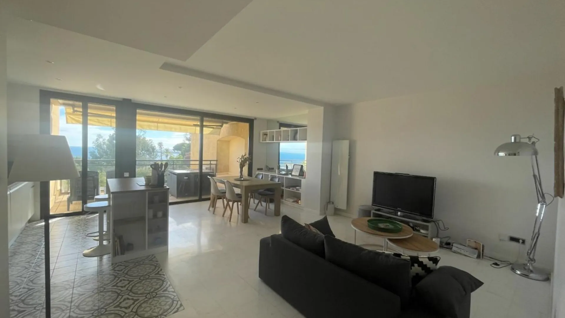 Magnificent T2 With Swimming Pool Apartment Vallauris
