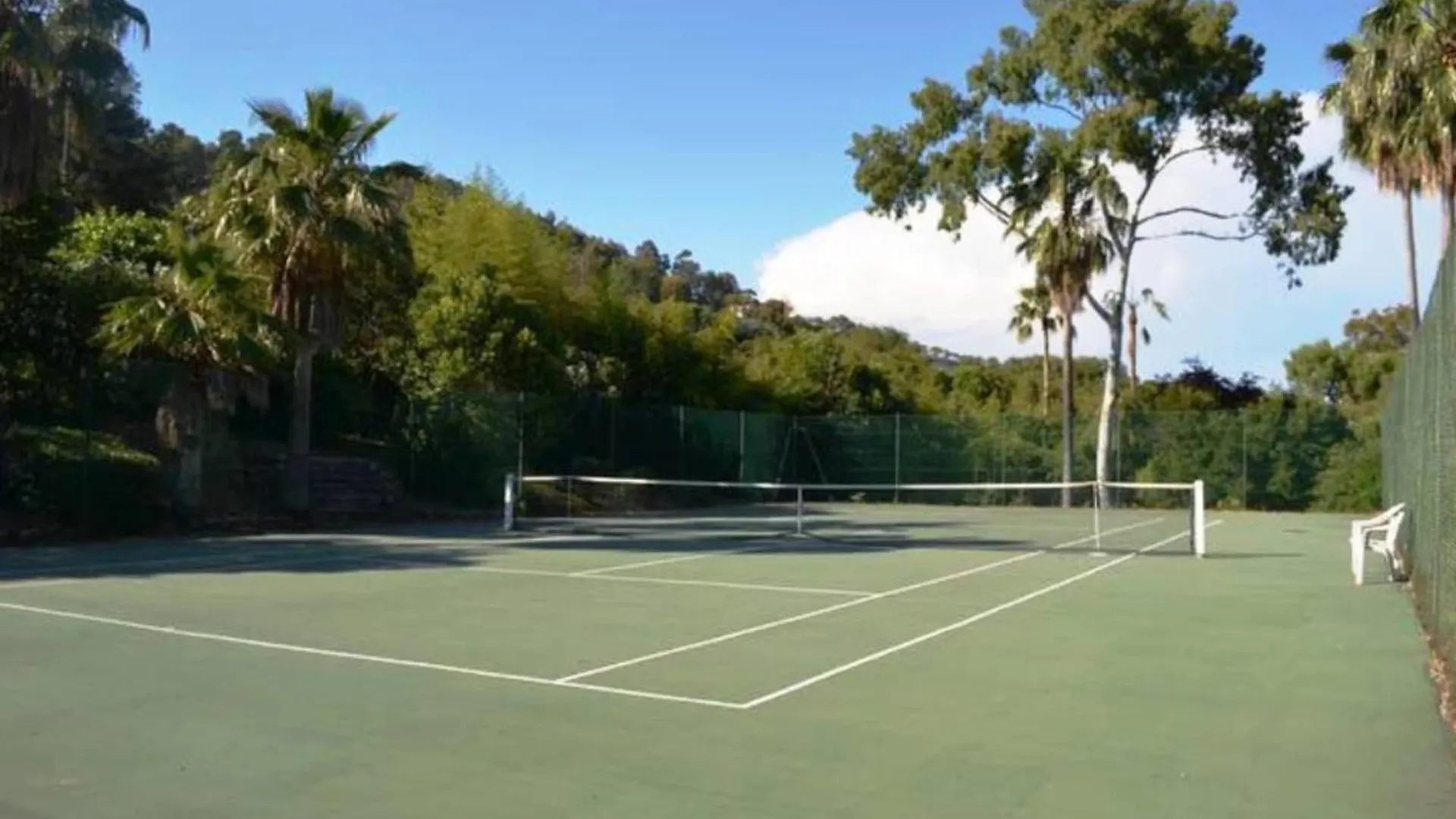 Magnificent T2 With Swimming Pool Apartment Vallauris